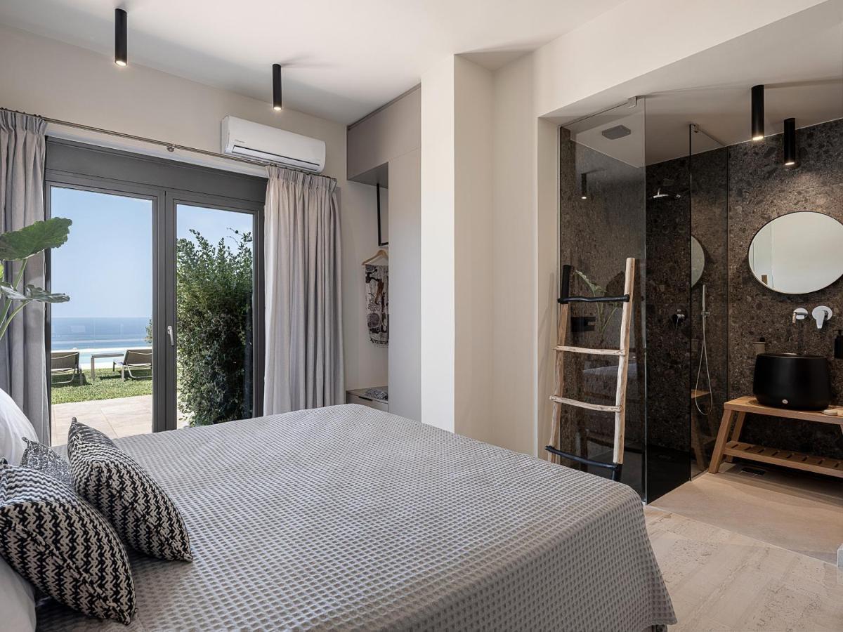 Villa Heora - The Floating Residence Tria Monastiria Luaran gambar