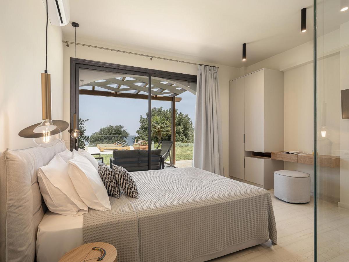 Villa Heora - The Floating Residence Tria Monastiria Luaran gambar